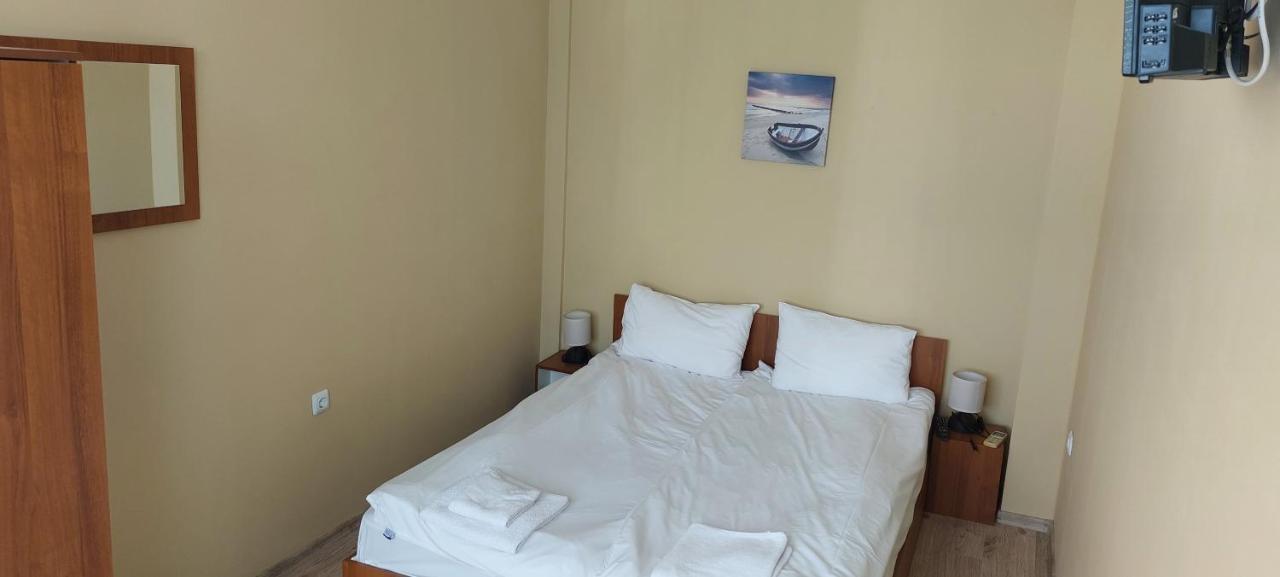 Guest Rooms Soleo Baltschik Exterior foto